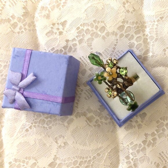 VTG NWOT Monet Girls Women Floral Design Cubic Zirconia Adjustable Vintage Ring - Picture 8 of 12